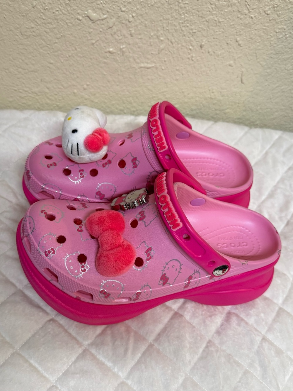Hello Kitty Pink Women’s Clog Sandals